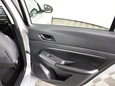 Used 2024 Nissan Altima 2.5 SV FWD image 42