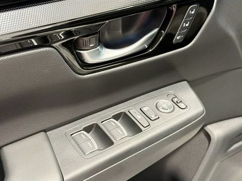 Used 2025 Honda CR-V Sport Touring image 18