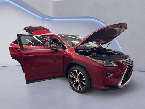 Used 2017 Lexus RX 450h AWD image 7