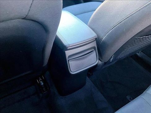 Used 2017 Hyundai Elantra Value Edition image 23