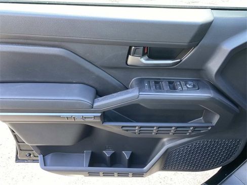 New 2025 Toyota Tacoma TRD Off-Road image 15