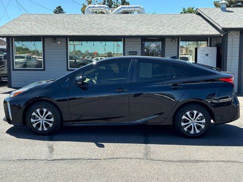 Used 2019 Toyota Prius XLE w/ Advanced Technology Package AWD/4WD image 7