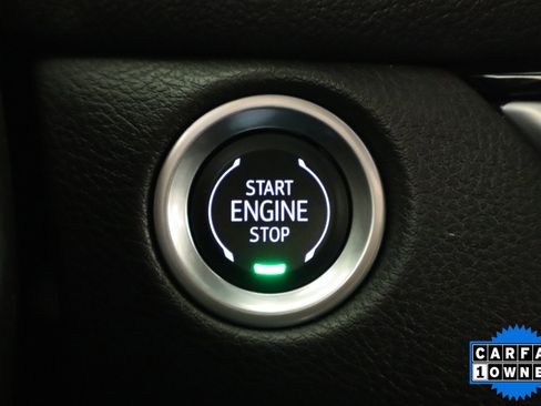 Used 2025 Cadillac XT4 Premium Luxury image 33