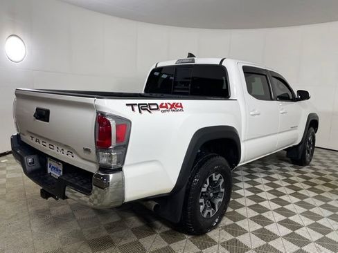 Used 2023 Toyota Tacoma TRD Off-Road AWD/4WD image 7
