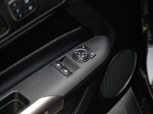 Used 2022 Ford Mustang Shelby GT500 w/ Technology Package image 23