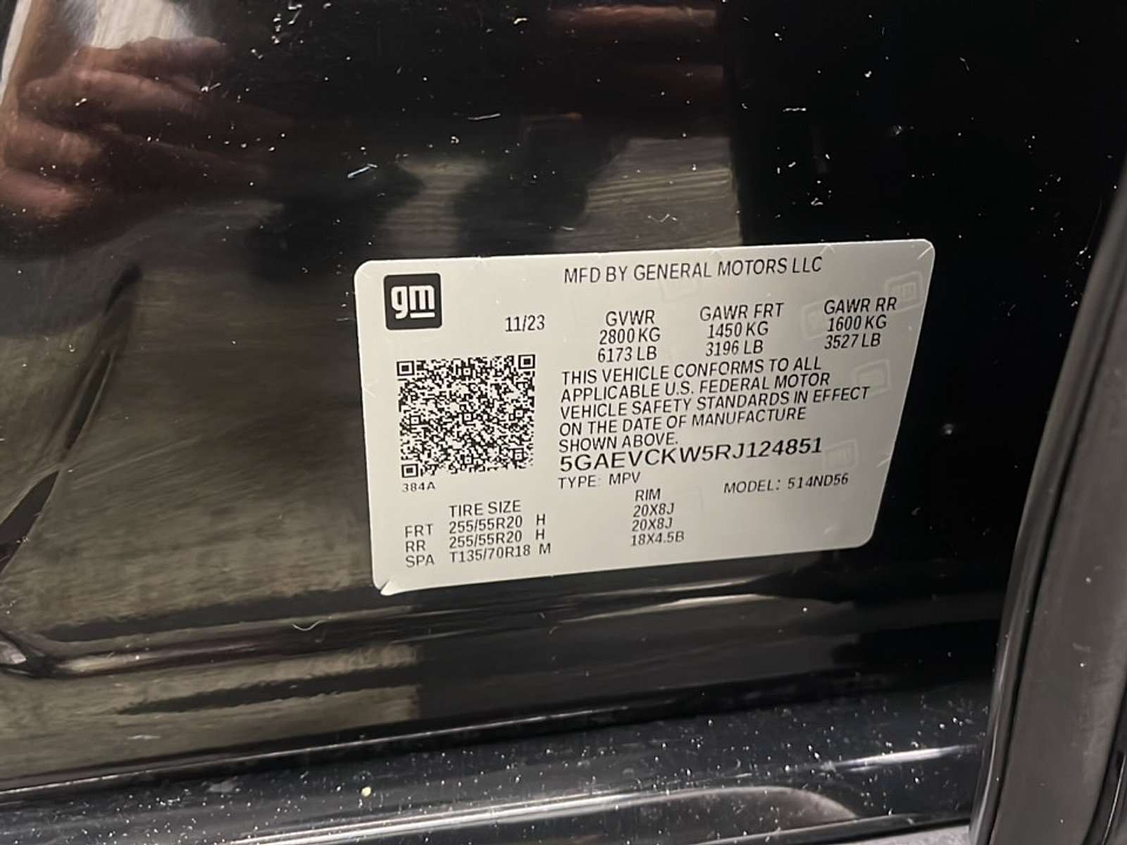 Used 2024 Buick Enclave Avenir AWD/4WD image 28