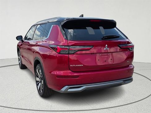 New 2025 Mitsubishi Outlander SEL image 7