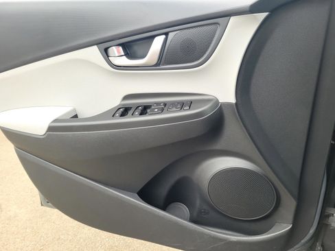 Certified 2023 Hyundai Kona SE w/ Cargo Package image 17