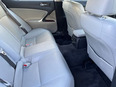 Used 2007 Lexus IS 350 image 17