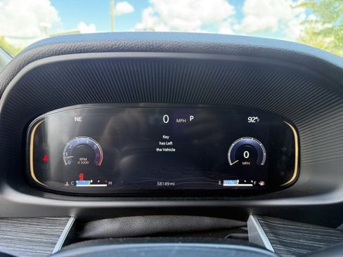 Used 2024 Jeep Wagoneer Series II w/ Flexible Seating Group image 22