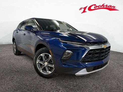 Used 2023 Chevrolet Blazer LT image 1