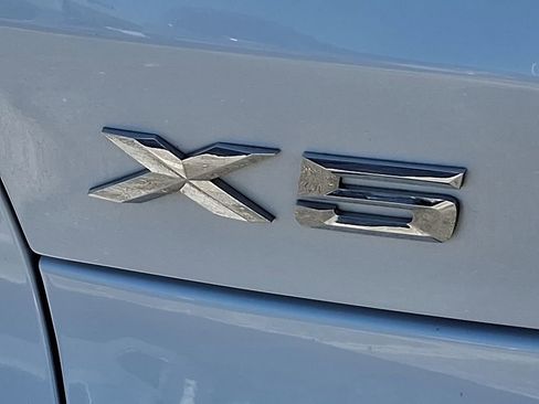 Used 2021 BMW X5 xDrive40i w/ Premium Package 2 image 36