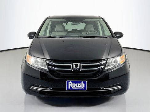Used 2016 Honda Odyssey SE image 2