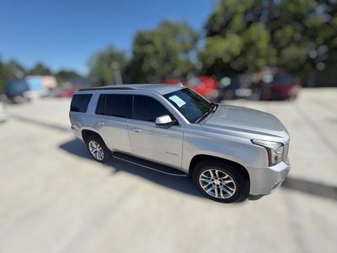 Used 2017 GMC Yukon SLT RWD image 6