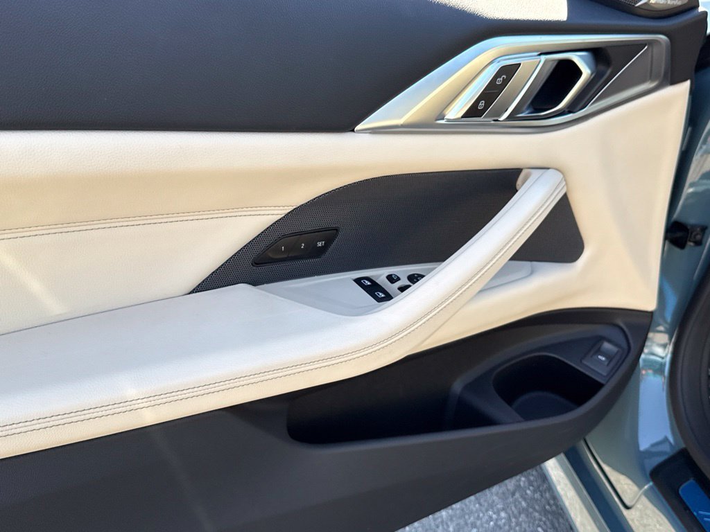Used 2026 BMW 430i Coupe w/ M Sport Package RWD image 17