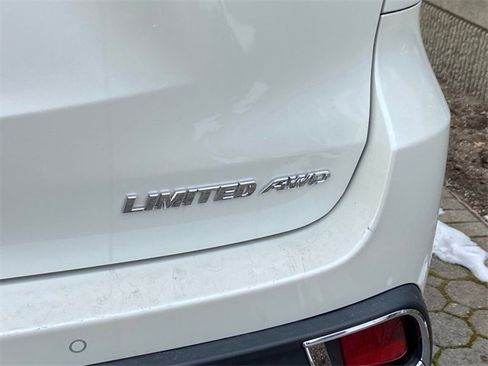 Used 2019 Toyota Highlander Limited Platinum image 26