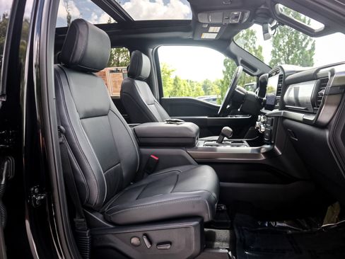 Used 2025 Ford F150 Lariat AWD/4WD image 33