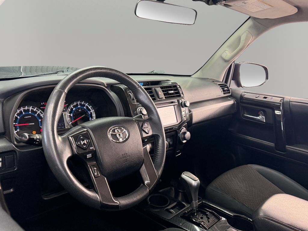 Used 2019 Toyota 4Runner TRD Off-Road AWD/4WD image 16