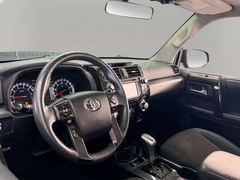 Used 2019 Toyota 4Runner TRD Off-Road AWD/4WD image 16
