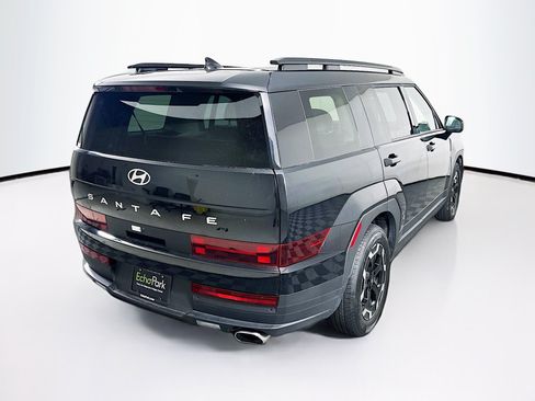 Used 2025 Hyundai Santa Fe SEL FWD image 9