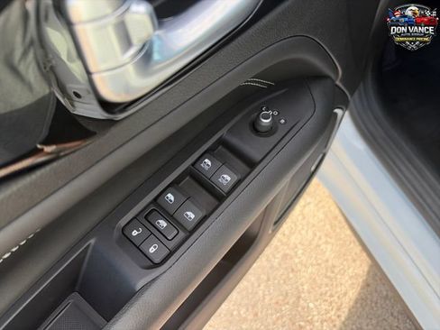 Used 2022 Jeep Compass High Altitude AWD/4WD image 11