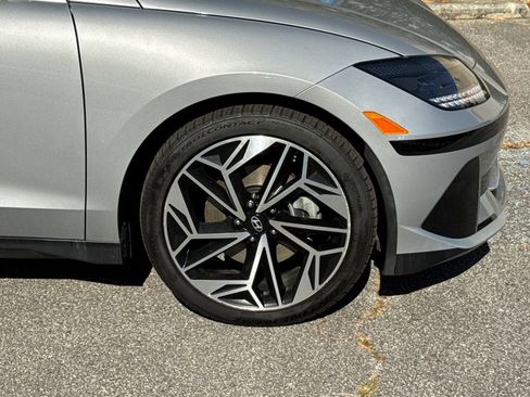 Used 2023 Hyundai Ioniq 6 SEL image 12