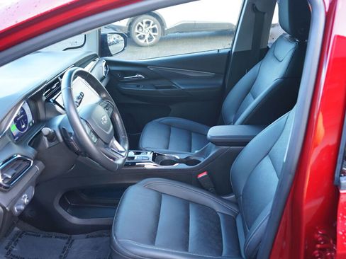 Used 2022 Chevrolet Bolt LT w/ Infotainment Package image 14