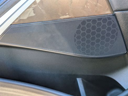 Used 2022 BMW X5 xDrive40i w/ Premium Package image 13