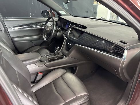 Used 2023 Cadillac XT6 Premium Luxury AWD/4WD image 11