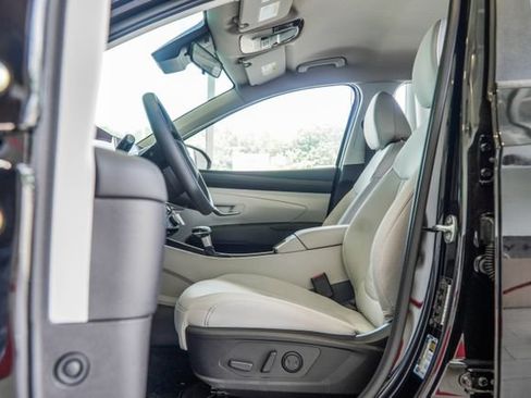 Certified 2025 Hyundai Tucson SEL FWD image 35
