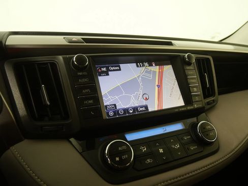 Used 2016 Toyota RAV4 XLE image 19