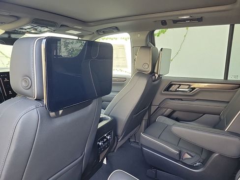 New 2026 GMC Yukon Elevation w/ Elevation Premium Package image 13