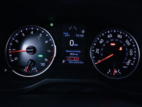 Used 2021 Toyota RAV4 XLE image 14