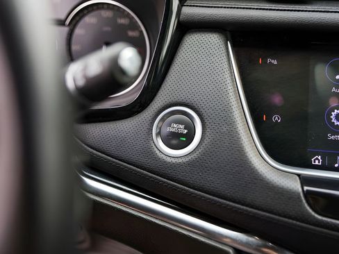 Used 2022 Cadillac XT6 Luxury FWD image 19