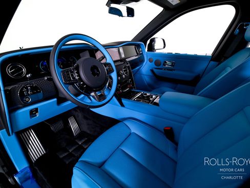 New 2026 Rolls-Royce Cullinan Black Badge image 4