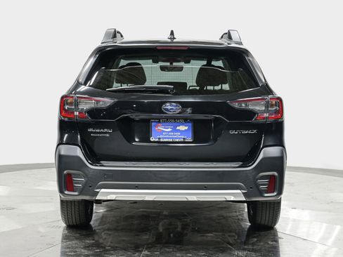Used 2020 Subaru Outback Limited image 5