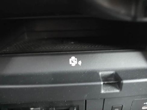 Used 2022 Nissan Armada Platinum w/ Captain's Chairs Package image 38