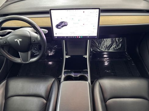 Used 2018 Tesla Model 3 Long Range RWD image 16