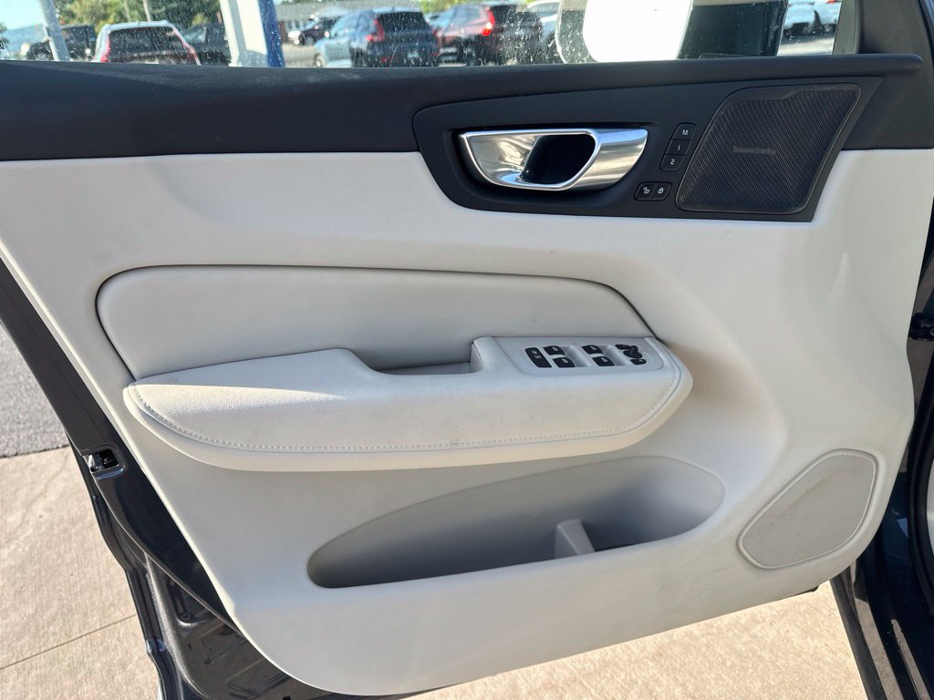 Certified 2026 Volvo XC60 B5 Ultra AWD/4WD image 10