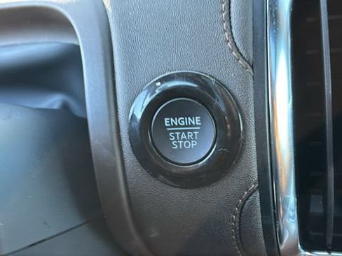 Used 2025 Ford Expedition Max King Ranch AWD/4WD image 14