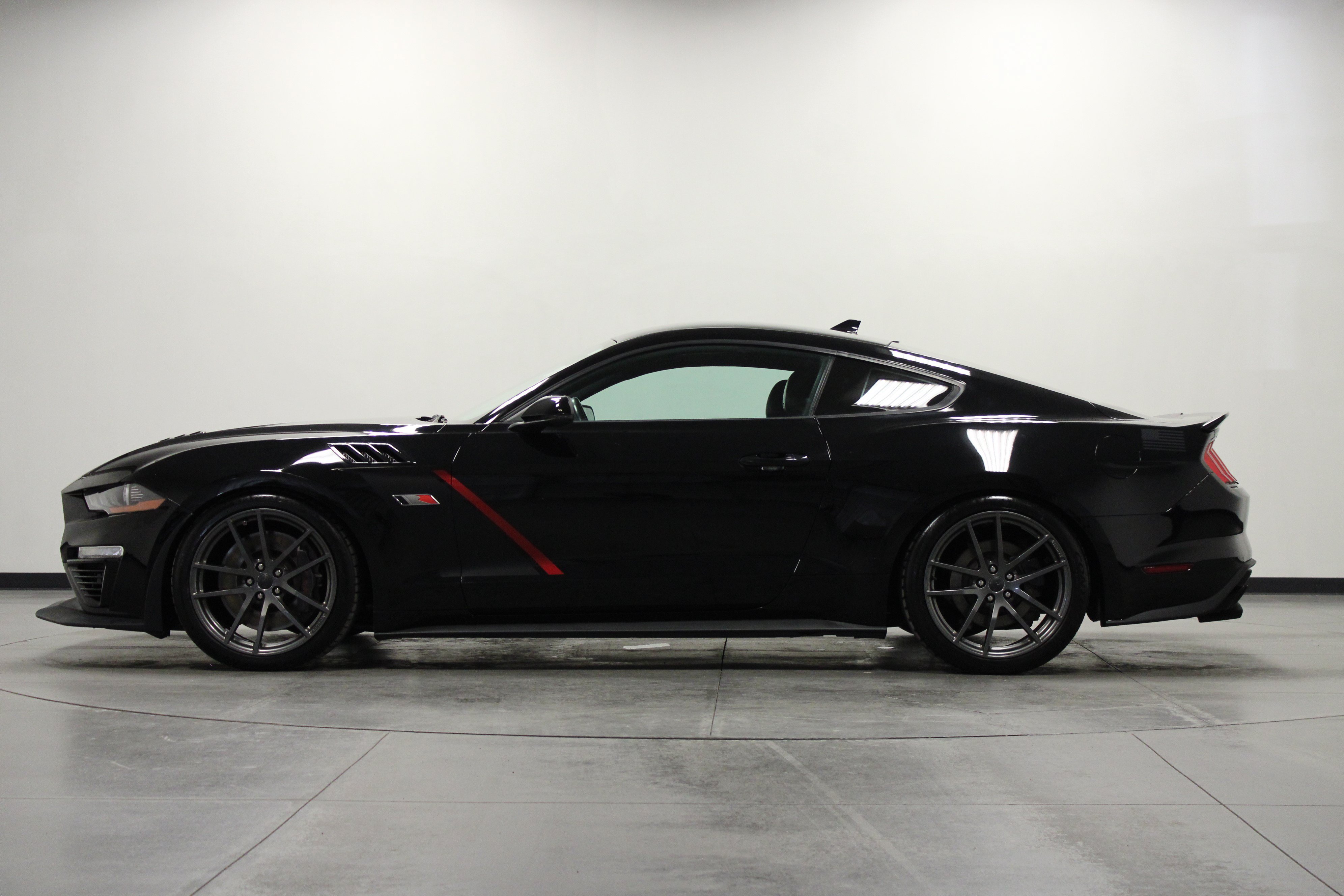 Used 2021 Ford Mustang GT Premium w/ GT Performance Package RWD image 7
