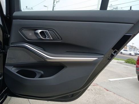 New 2026 BMW 330i 330i w/ HEAD UP DISPLAY image 11