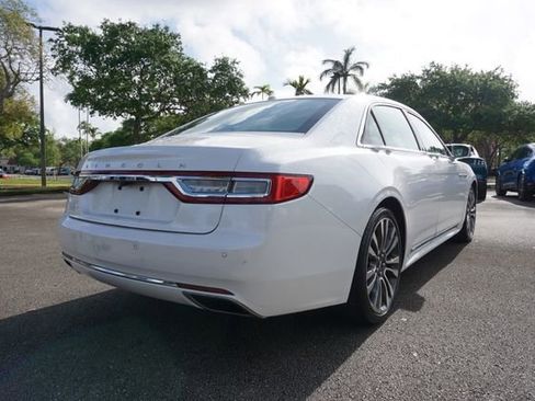 Used 2017 Lincoln Continental Select FWD image 7
