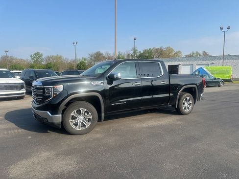 Used 2025 GMC Sierra 1500 SLT image 10