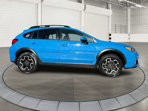 Used 2017 Subaru Crosstrek 2.0i Premium image 2