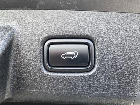 Used 2022 Kia Telluride EX w/ EX Premium Package image 17