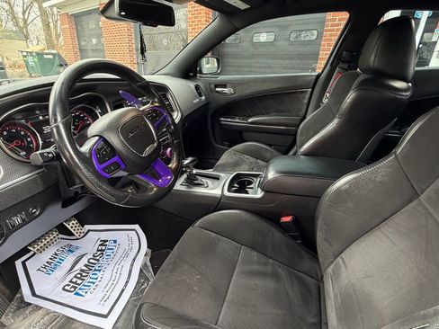 Used 2019 Dodge Charger Scat Pack w/ Plus Group image 9