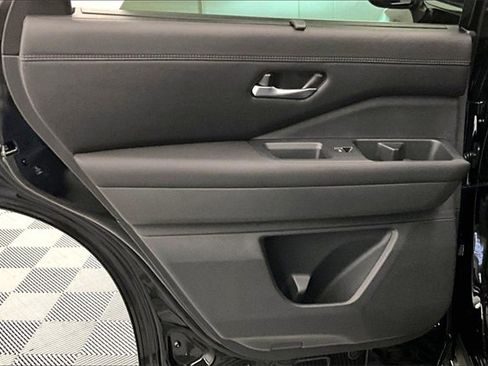 New 2025 Nissan Pathfinder Platinum w/ Lighting Package (N93) image 31