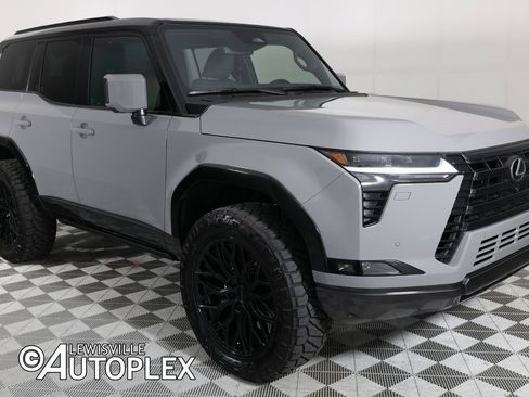 Used 2025 Lexus GX 550 image 3