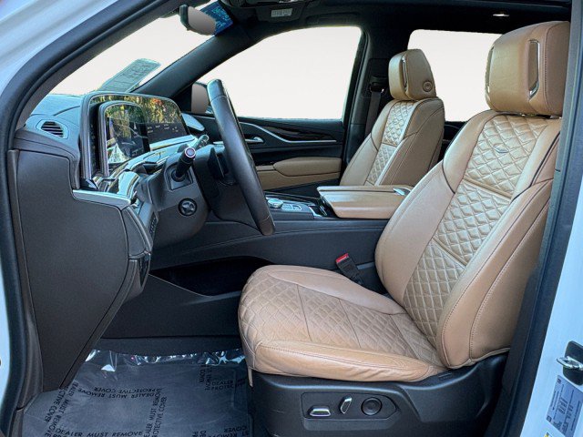 Used 2022 Cadillac Escalade Sport w/ Touring Package AWD/4WD image 2